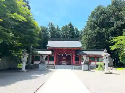 冨士御室浅間神社の本殿・本堂