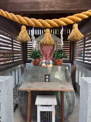 奥田神社の{uncategorized: "未分類", other: "その他", undefined: "問題あり", building: "その他建物", grave: "お墓", sacred_gate: "鳥居", guardian: "狛犬", statue: "像", buddha: "仏像", history: "歴史", nature: "自然", garden: "庭園", animal: "動物", pagoda: "塔", temizu: "手水舎", mountain_gate: "山門・神門", sanctuary: "本殿・本堂", subordinate: "末社・摂社", art: "芸術", scenery: "景色", jizo: "地蔵", ema: "絵馬", goshuin: "御朱印", omikuji: "おみくじ", items: "授与品その他", amulet: "お守り", goshuincho: "御朱印帳", eats: "食事", festival: "お祭り", votive_dance: "神楽", shichigosan: "七五三参", wedding: "結婚式", experience: "体験その他", initially: "初詣", around: "周辺", anti_infection: "感染症対策"}