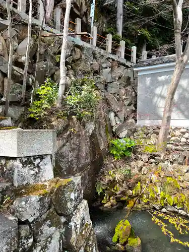 阿賀神社の庭園