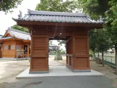 田脇日吉神社の山門・神門