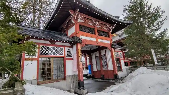 眞久寺の山門・神門