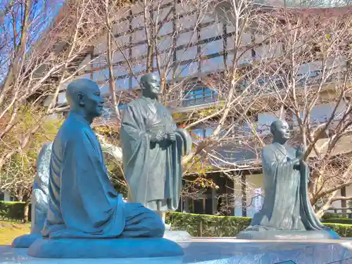 総持寺の像