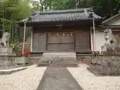 白山社の本殿