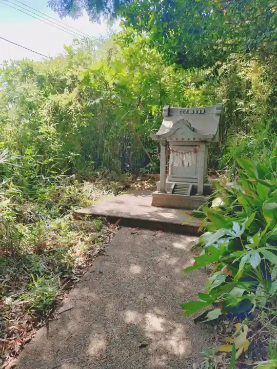富士浅間神社の{uncategorized: "未分類", other: "その他", undefined: "問題あり", building: "その他建物", grave: "お墓", sacred_gate: "鳥居", guardian: "狛犬", statue: "像", buddha: "仏像", history: "歴史", nature: "自然", garden: "庭園", animal: "動物", pagoda: "塔", temizu: "手水舎", mountain_gate: "山門・神門", sanctuary: "本殿・本堂", subordinate: "末社・摂社", art: "芸術", scenery: "景色", jizo: "地蔵", ema: "絵馬", goshuin: "御朱印", omikuji: "おみくじ", items: "授与品その他", amulet: "お守り", goshuincho: "御朱印帳", eats: "食事", festival: "お祭り", votive_dance: "神楽", shichigosan: "七五三参", wedding: "結婚式", experience: "体験その他", initially: "初詣", around: "周辺", anti_infection: "感染症対策"}