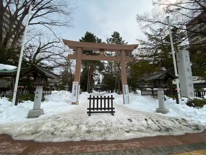 琴似神社の鳥居