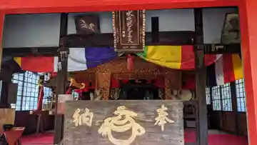 清水稲荷の本殿・本堂
