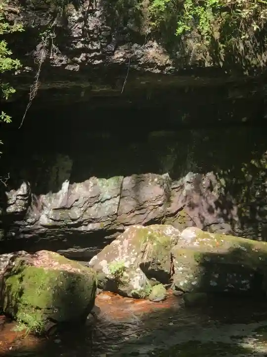 室生龍穴神社(奈良県)