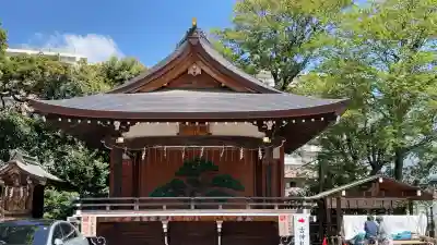 品川神社の{uncategorized: "未分類", other: "その他", undefined: "問題あり", building: "その他建物", grave: "お墓", sacred_gate: "鳥居", guardian: "狛犬", statue: "像", buddha: "仏像", history: "歴史", nature: "自然", garden: "庭園", animal: "動物", pagoda: "塔", temizu: "手水舎", mountain_gate: "山門・神門", sanctuary: "本殿・本堂", subordinate: "末社・摂社", art: "芸術", scenery: "景色", jizo: "地蔵", ema: "絵馬", goshuin: "御朱印", omikuji: "おみくじ", items: "授与品その他", amulet: "お守り", goshuincho: "御朱印帳", eats: "食事", festival: "お祭り", votive_dance: "神楽", shichigosan: "七五三参", wedding: "結婚式", experience: "体験その他", initially: "初詣", around: "周辺", anti_infection: "感染症対策"}