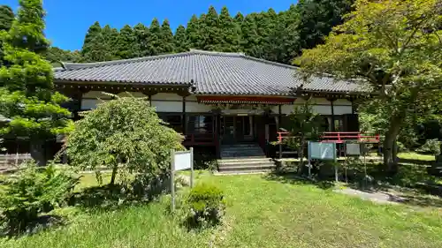 長福寺の本殿・本堂