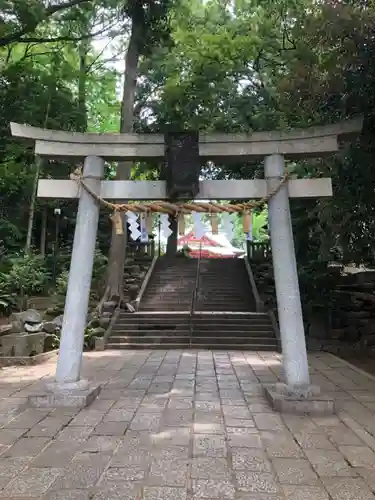 世田谷八幡宮の鳥居