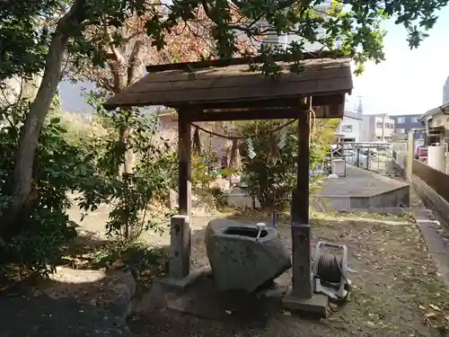 稲荷阿岐波神社の手水舎