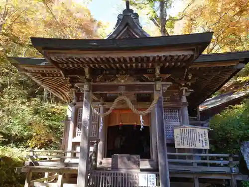 戸隠神社九頭龍社の本殿