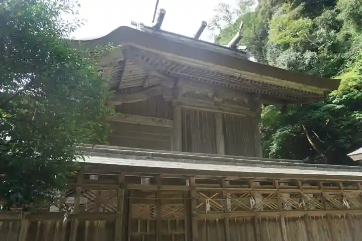 石見国一宮 物部神社の本殿・本堂