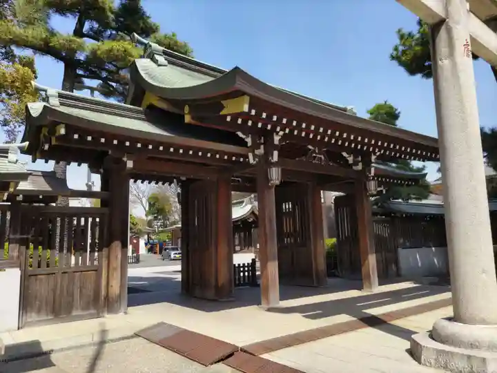 六郷神社の山門・神門