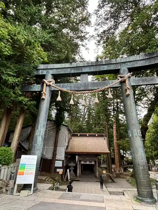 諏訪大社の鳥居