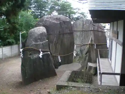 三ツ石神社の自然