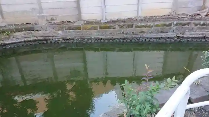 磐井神社の庭園