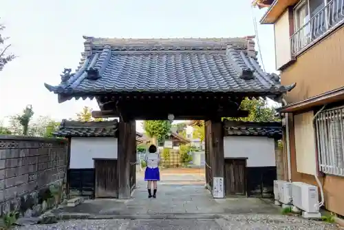 祐正寺の山門