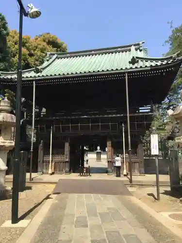 妙法寺の山門