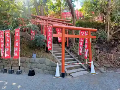 鶴岡八幡宮の末社・摂社