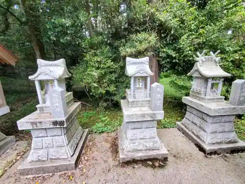 磐裂根裂神社の末社