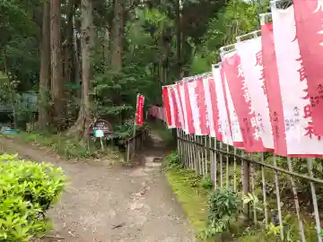 辰五郎大明神の{uncategorized: "未分類", other: "その他", undefined: "問題あり", building: "その他建物", grave: "お墓", sacred_gate: "鳥居", guardian: "狛犬", statue: "像", buddha: "仏像", history: "歴史", nature: "自然", garden: "庭園", animal: "動物", pagoda: "塔", temizu: "手水舎", mountain_gate: "山門・神門", sanctuary: "本殿・本堂", subordinate: "末社・摂社", art: "芸術", scenery: "景色", jizo: "地蔵", ema: "絵馬", goshuin: "御朱印", omikuji: "おみくじ", items: "授与品その他", amulet: "お守り", goshuincho: "御朱印帳", eats: "食事", festival: "お祭り", votive_dance: "神楽", shichigosan: "七五三参", wedding: "結婚式", experience: "体験その他", initially: "初詣", around: "周辺", anti_infection: "感染症対策"}