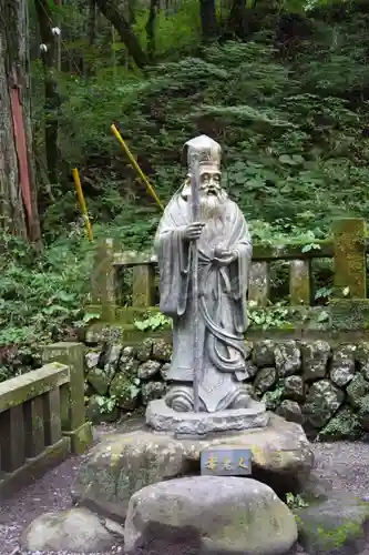 榛名神社の像