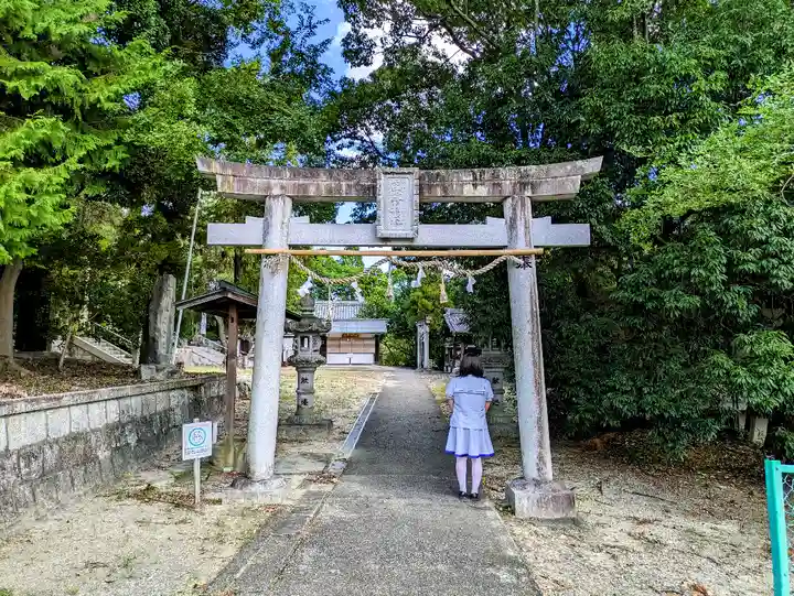 高牟神社(高針)の鳥居