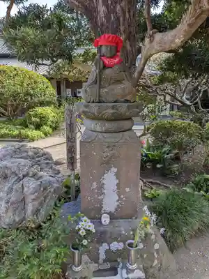 極楽寺（霊鷲山感應院極楽律寺）の地蔵