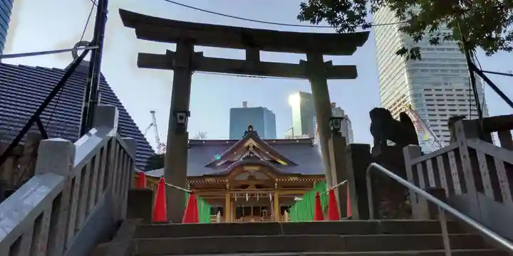 西久保八幡神社の鳥居