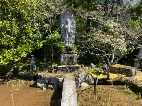 石塔寺の仏像