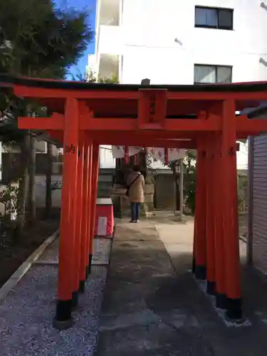 伊富稲荷神社の鳥居