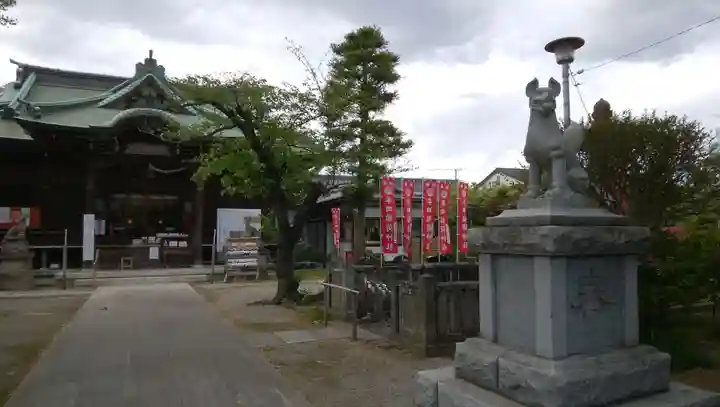 半田稲荷神社の狛犬