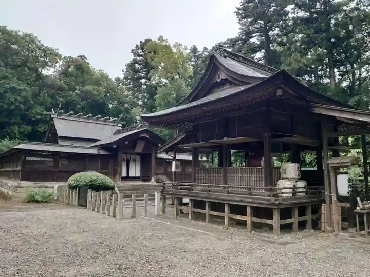 小御門神社の本殿・本堂