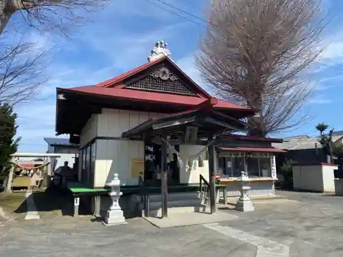 白山神社の本殿