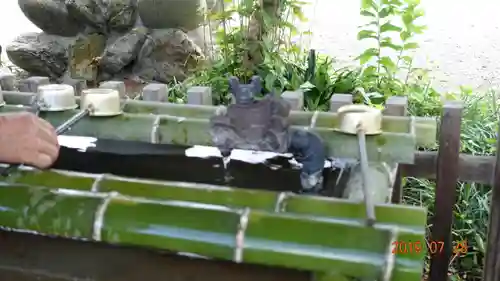 永福寺　童子堂の手水舎