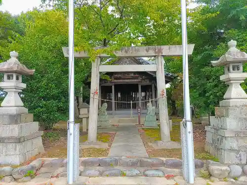 神明社の鳥居