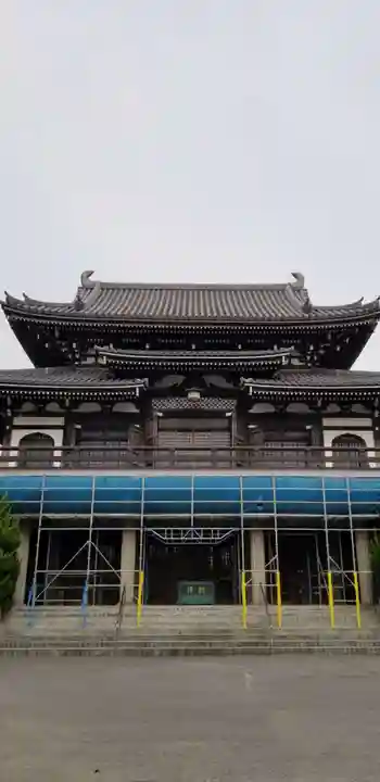 燈明寺の本殿・本堂