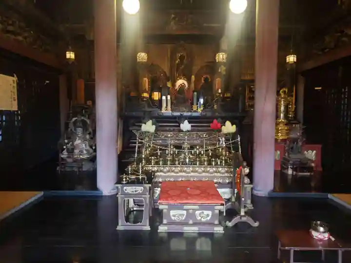 長寿院の本殿・本堂