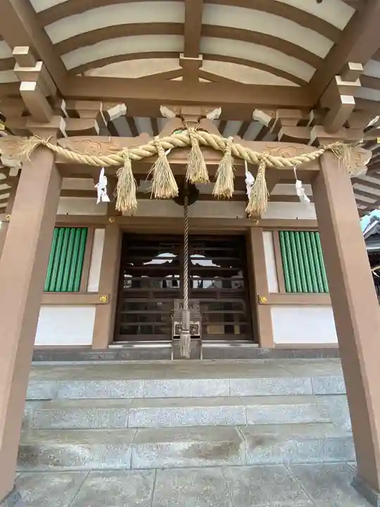 勝田杉山神社の本殿・本堂