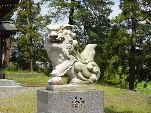 甲神社の狛犬