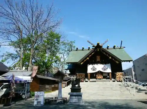 札幌諏訪神社の本殿・本堂