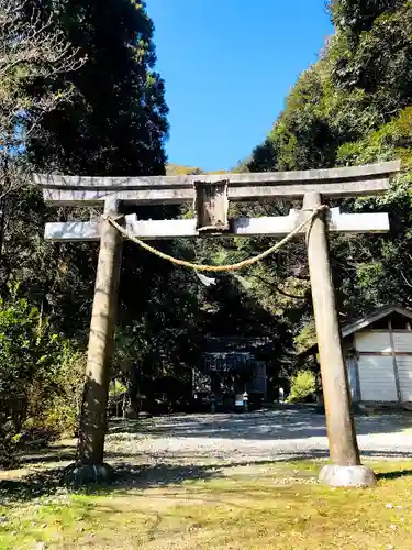 瀧神社（都農神社末社（奥宮））の鳥居