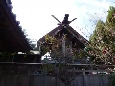 神館飯野高市本多神社の本殿・本堂