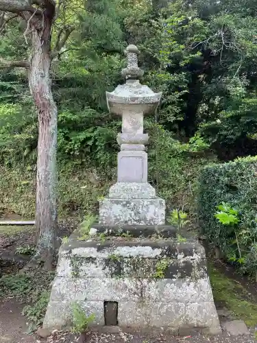 自性院の{uncategorized: "未分類", other: "その他", undefined: "問題あり", building: "その他建物", grave: "お墓", sacred_gate: "鳥居", guardian: "狛犬", statue: "像", buddha: "仏像", history: "歴史", nature: "自然", garden: "庭園", animal: "動物", pagoda: "塔", temizu: "手水舎", mountain_gate: "山門・神門", sanctuary: "本殿・本堂", subordinate: "末社・摂社", art: "芸術", scenery: "景色", jizo: "地蔵", ema: "絵馬", goshuin: "御朱印", omikuji: "おみくじ", items: "授与品その他", amulet: "お守り", goshuincho: "御朱印帳", eats: "食事", festival: "お祭り", votive_dance: "神楽", shichigosan: "七五三参", wedding: "結婚式", experience: "体験その他", initially: "初詣", around: "周辺", anti_infection: "感染症対策"}