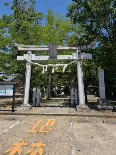 一言主神社の{uncategorized: "未分類", other: "その他", undefined: "問題あり", building: "その他建物", grave: "お墓", sacred_gate: "鳥居", guardian: "狛犬", statue: "像", buddha: "仏像", history: "歴史", nature: "自然", garden: "庭園", animal: "動物", pagoda: "塔", temizu: "手水舎", mountain_gate: "山門・神門", sanctuary: "本殿・本堂", subordinate: "末社・摂社", art: "芸術", scenery: "景色", jizo: "地蔵", ema: "絵馬", goshuin: "御朱印", omikuji: "おみくじ", items: "授与品その他", amulet: "お守り", goshuincho: "御朱印帳", eats: "食事", festival: "お祭り", votive_dance: "神楽", shichigosan: "七五三参", wedding: "結婚式", experience: "体験その他", initially: "初詣", around: "周辺", anti_infection: "感染症対策"}