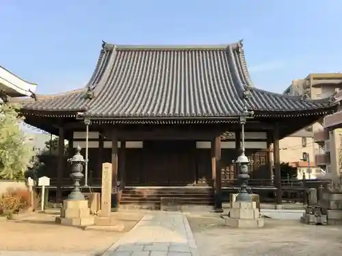 光明寺の本殿・本堂