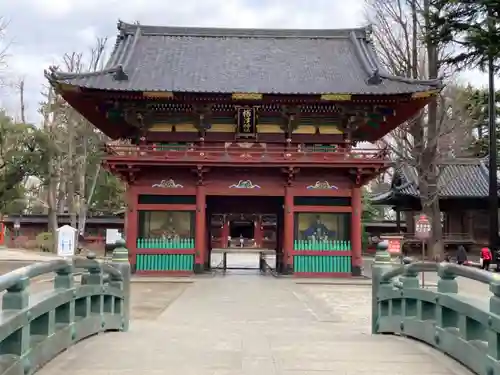 根津神社の山門・神門