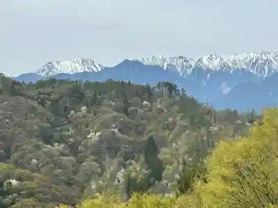 有明樹玉神社の{uncategorized: "未分類", other: "その他", undefined: "問題あり", building: "その他建物", grave: "お墓", sacred_gate: "鳥居", guardian: "狛犬", statue: "像", buddha: "仏像", history: "歴史", nature: "自然", garden: "庭園", animal: "動物", pagoda: "塔", temizu: "手水舎", mountain_gate: "山門・神門", sanctuary: "本殿・本堂", subordinate: "末社・摂社", art: "芸術", scenery: "景色", jizo: "地蔵", ema: "絵馬", goshuin: "御朱印", omikuji: "おみくじ", items: "授与品その他", amulet: "お守り", goshuincho: "御朱印帳", eats: "食事", festival: "お祭り", votive_dance: "神楽", shichigosan: "七五三参", wedding: "結婚式", experience: "体験その他", initially: "初詣", around: "周辺", anti_infection: "感染症対策"}