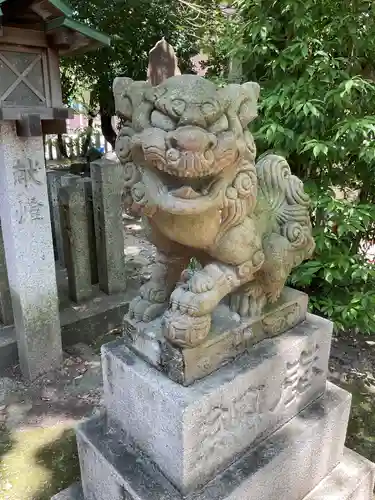 六所社（金城町）の狛犬